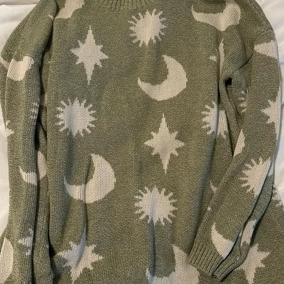 Claude & Co Moon Sweater - Picture 6 of 9